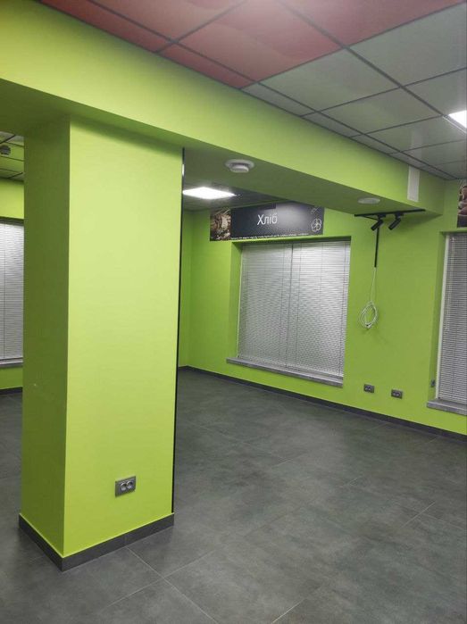 Оренда нежитлового приміщення (м. Радехів, пр-т.Відродження).