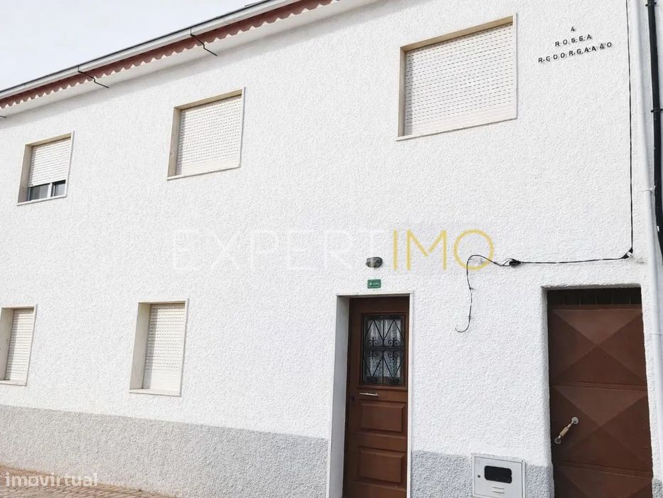 Moradia T5 com Terreno