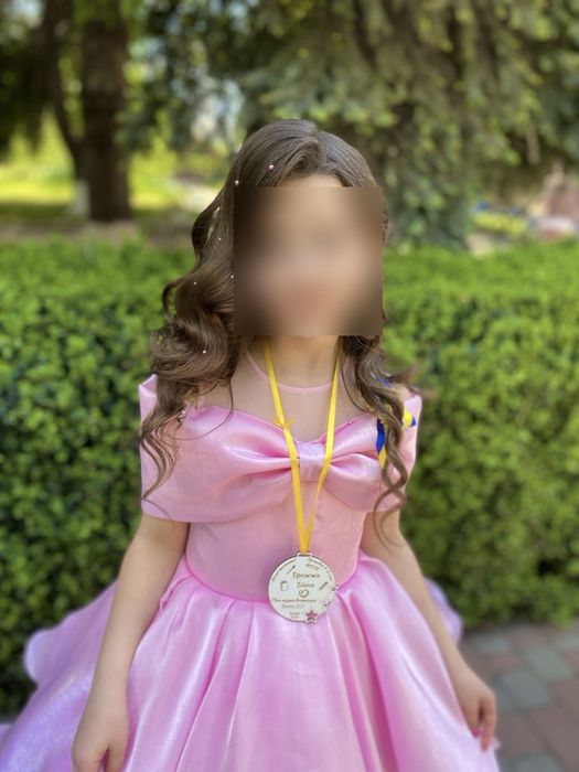 Продам сукню на дівчинку
