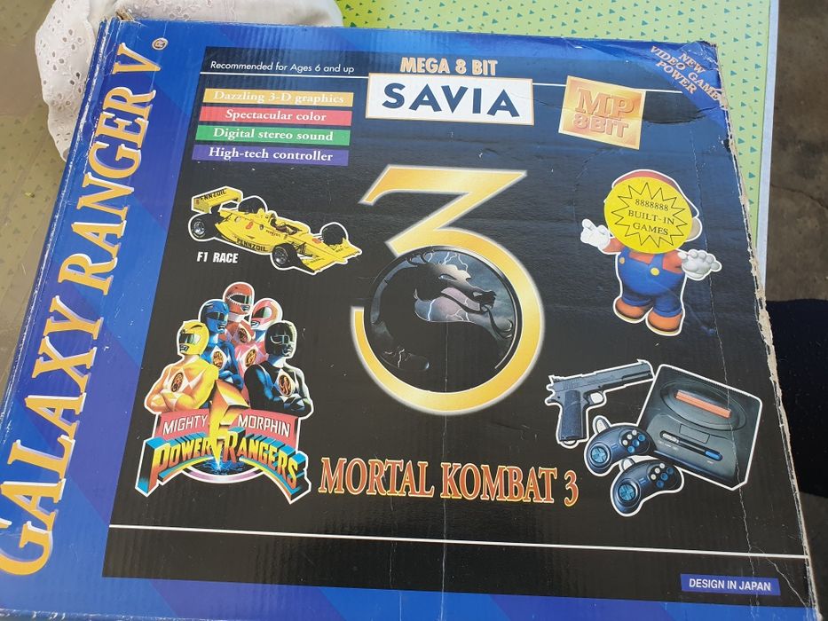 Playstation com caixa e 2 comandos