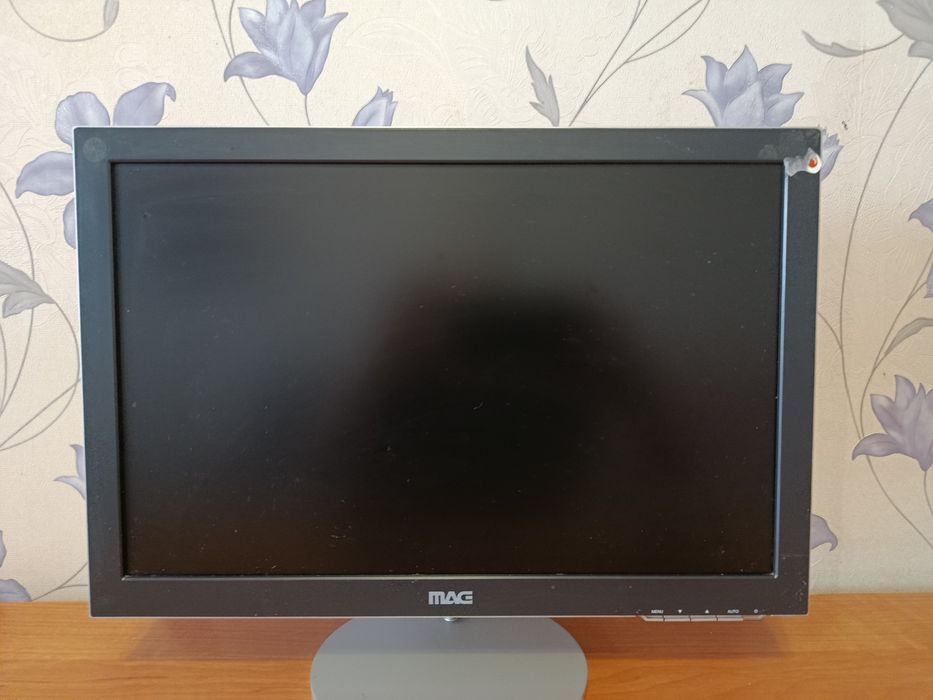 Продам монітор 19" в ідеальному стані