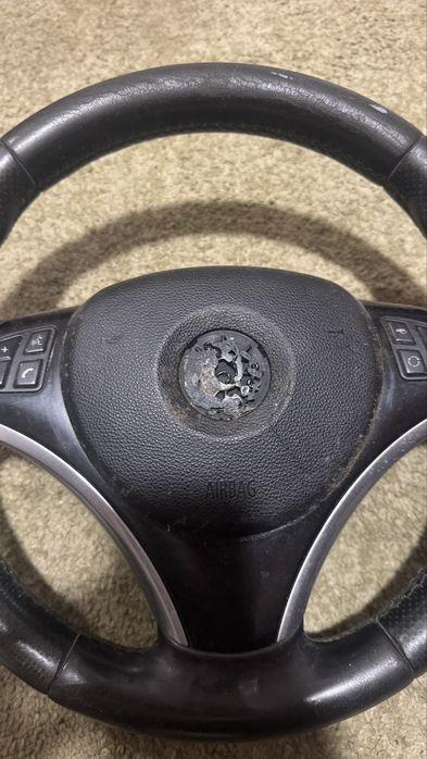 Volante bmw  serie 1 e81 e82   e87