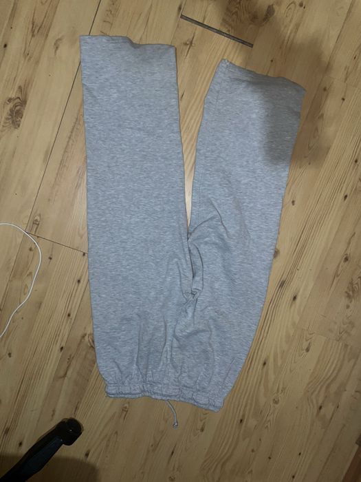 Spodnie dresowe pull&bear xs