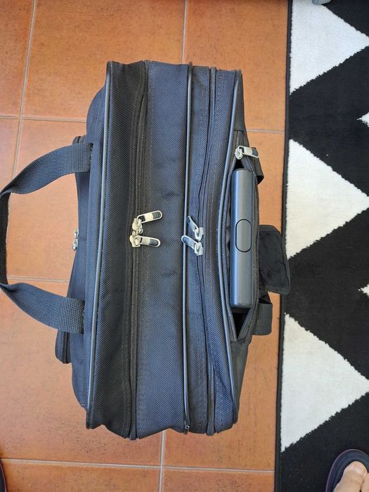 Trolley para computador ou para Pastas de Arquivo