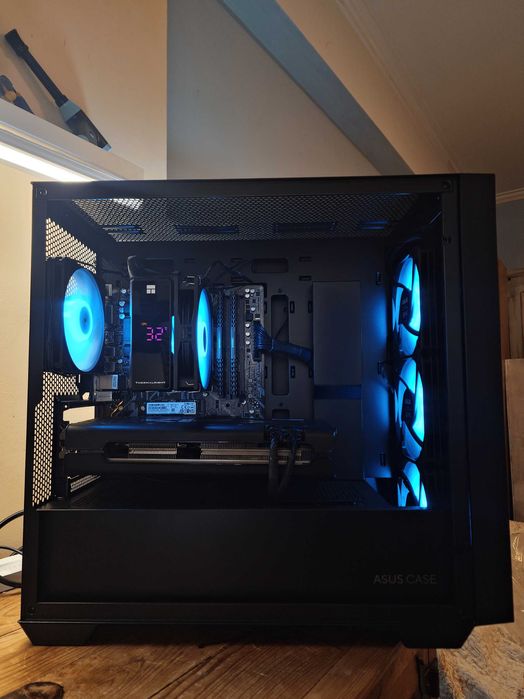 Computador Gaming Ryzen 5500/16GB RAM/RX 5700