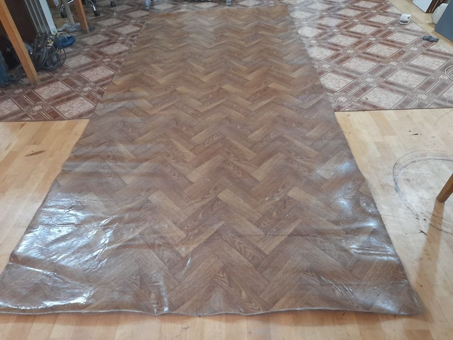 Лінолеум бу з утеплювачем. Осокорки.