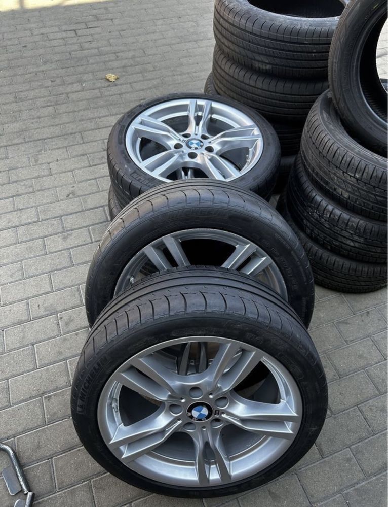 Разноширокие диски R18 5/120 оригинал f30 БМВ с резиной стиль 400m: 6 ...