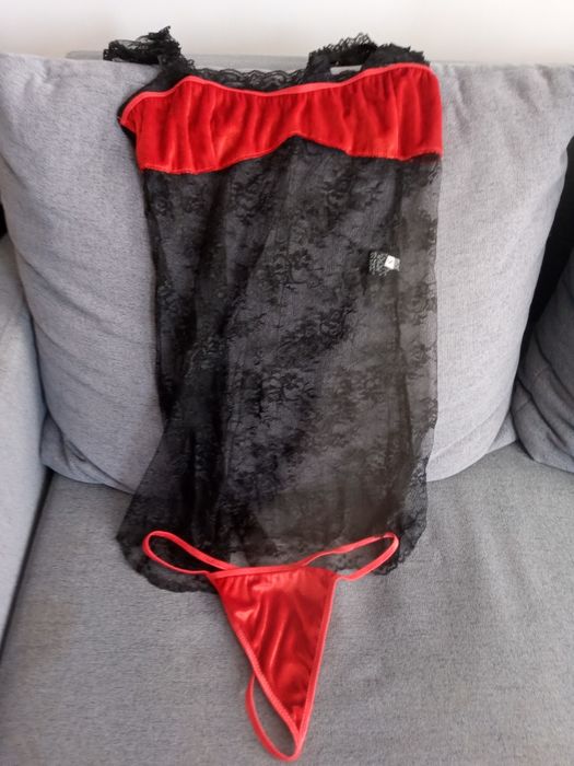 Halka że stringami Piraterie Mia Doux S