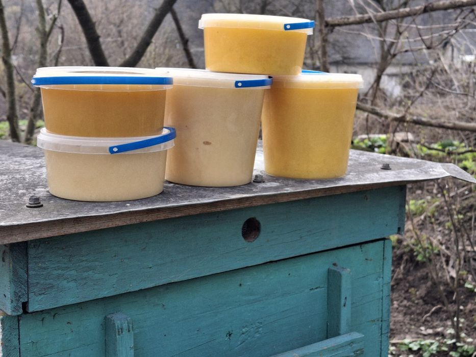 Продається мед ,натуральний без домішок