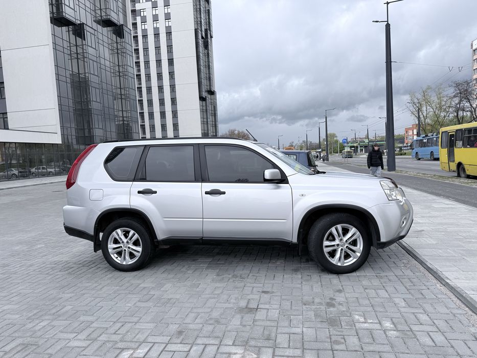 Продам Nissan  X-Trail