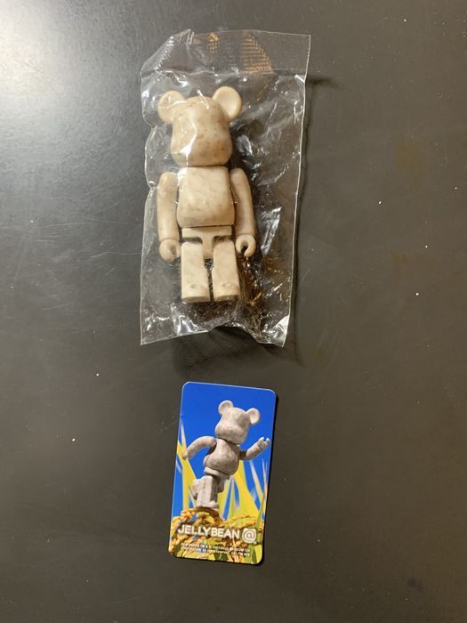 Bearbrick 100% Original Medicom Toy, series 46