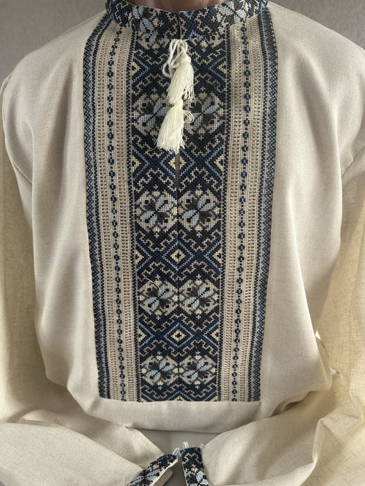 Чоловічі вишиванки ручноі роботи