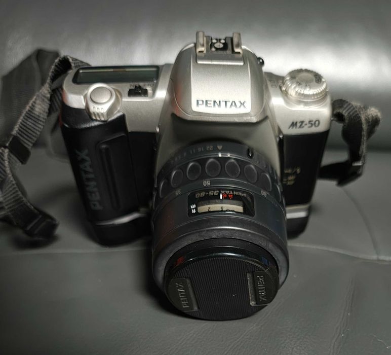 Aparat fotograficzny Pentax MZ-50