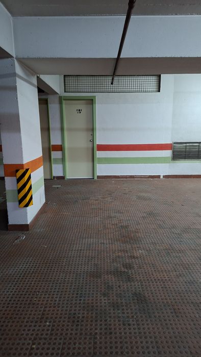 Lugar de Estacionamento para Arrendamento – Av. Eng.º Arantes e Oliveira, Lisboa (2 mim metro das Olaias)