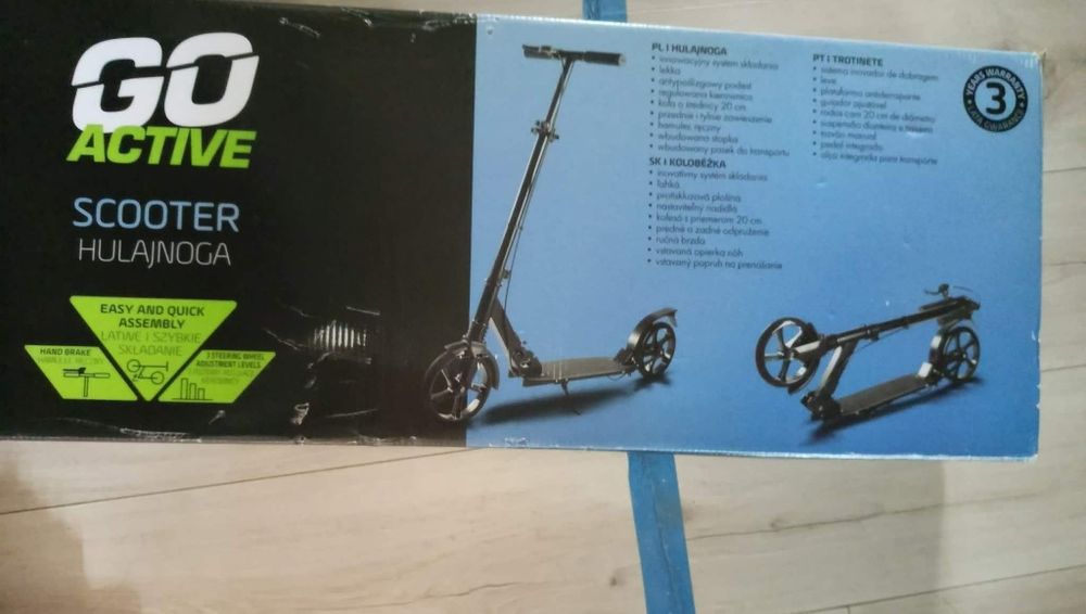 Nowa Czarna Hulajnoga aluminiowa na dwóch kołach,