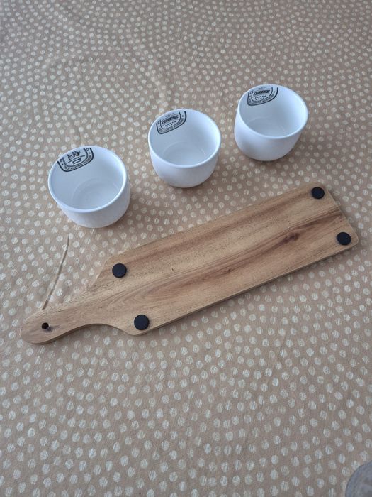 Conjunto para aperitivo com tábua