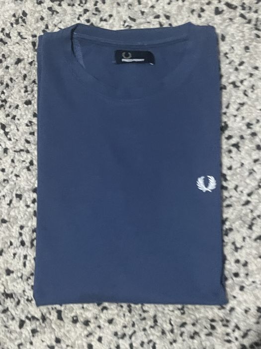 Tshirt north face fred perry  adidas L como novo