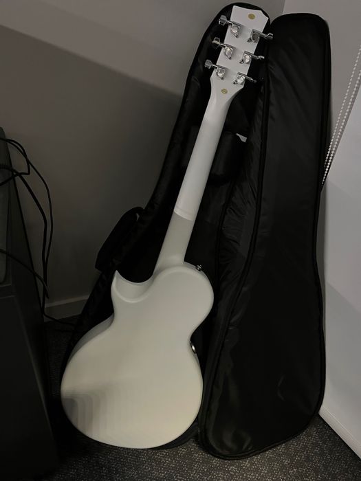 Електро акустична смарт-гітара ENYA NOVA