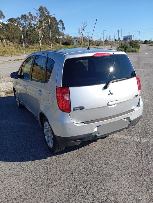 MITSUBISHI COLT (ANO 2011) Económico / Excelente Estado