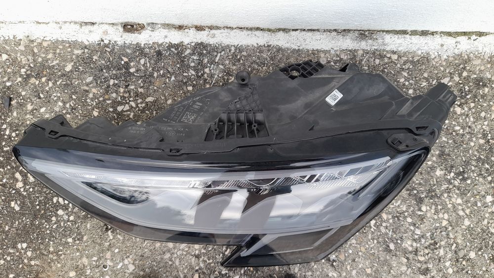 Otica lado esquerdo  Audi A3 8Y