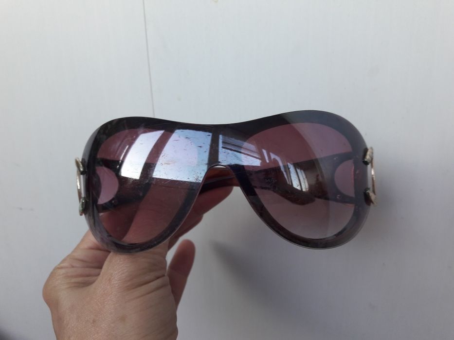 Очки солнцезащитные