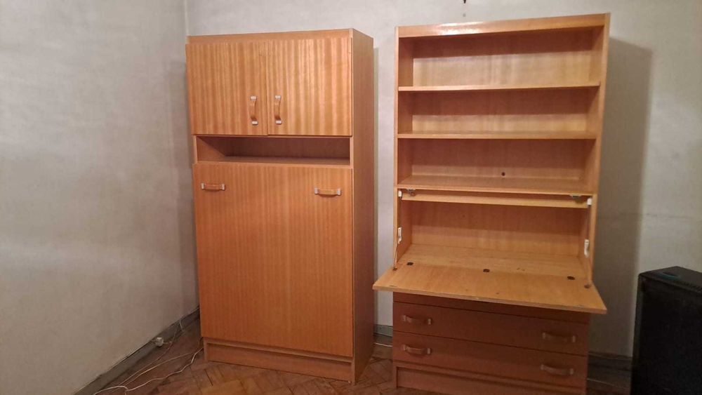 Estante com cama