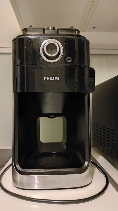 Ekspres przelewowy Philips HD7766/00 z młynkiem i 500 filtrów