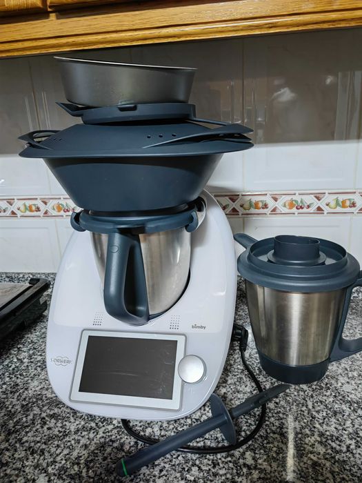 Vende se Bimby TM6 2023