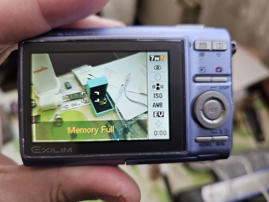 Фотоаппарат Casio EX-Z75