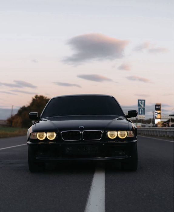 Bmw E38 740i 4.4