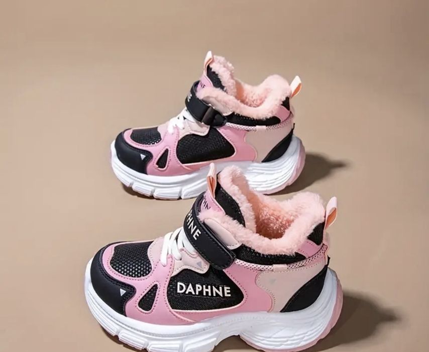 Супер класні та теплі кросівки р.33(20,5см)