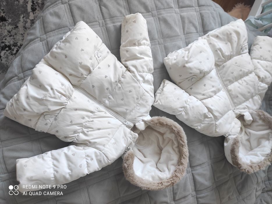 Продам курточки Chicco для дівчаток двійнят(близнят) розмір 74