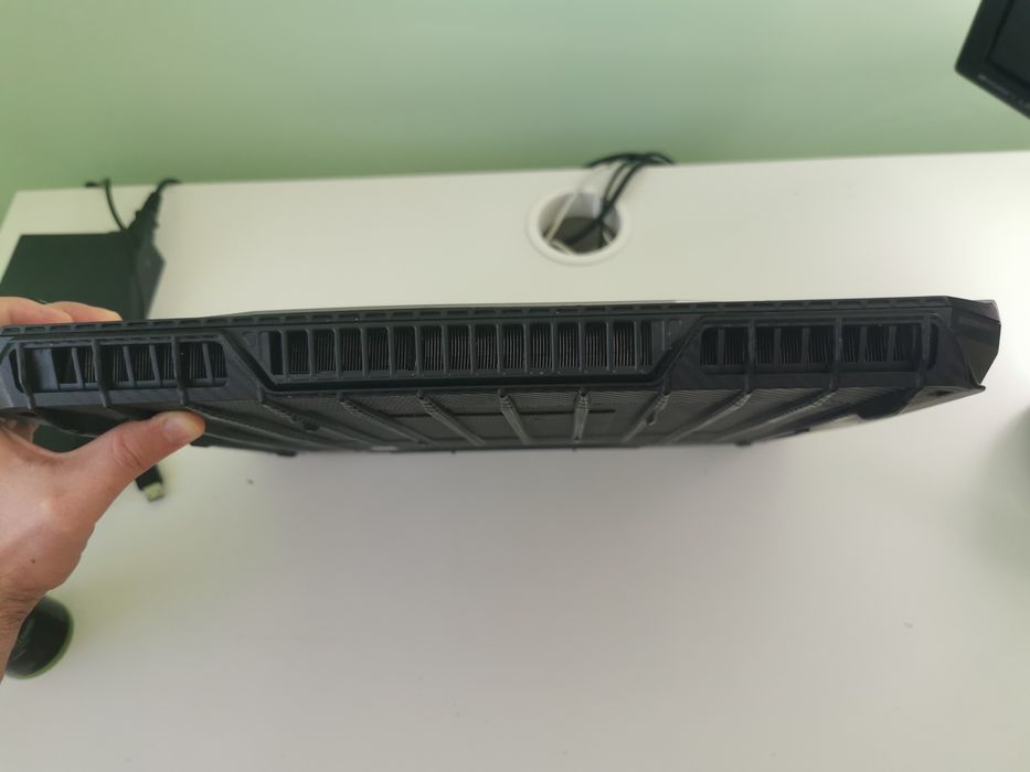 MSI GT76 Titan 10SGS i9 10900К/RTX 2080 SUPER/RAM 128GB/ Eurocom 780 W