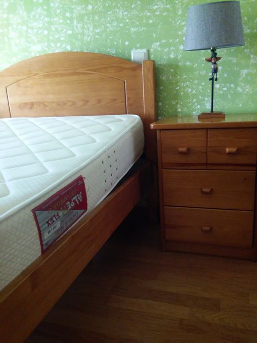 Vendo cama de solteiro