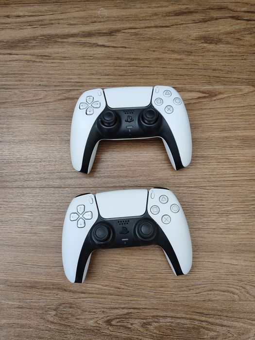 Dwa pady do ps5 Dualsense