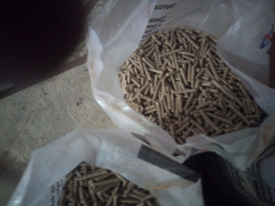 Pellet sosnowy suchy