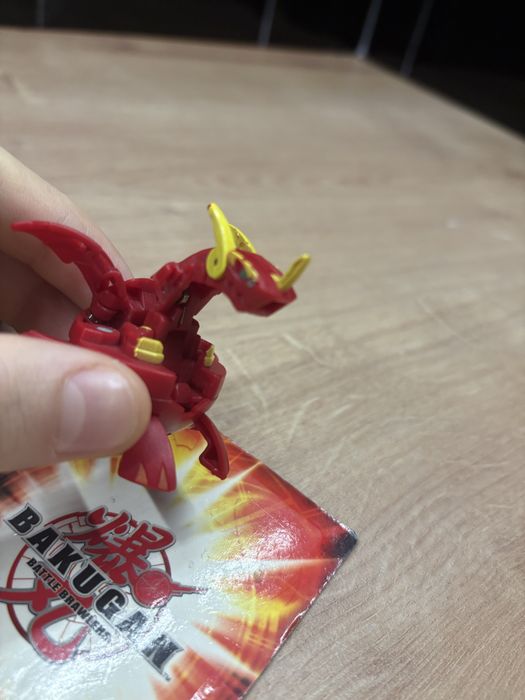 Bakugan Dragonoid Vortex Pyrus