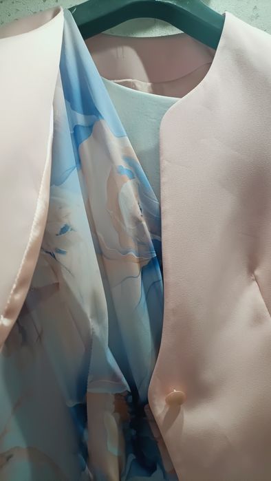 Długa elegancka sukienka marynarka 42