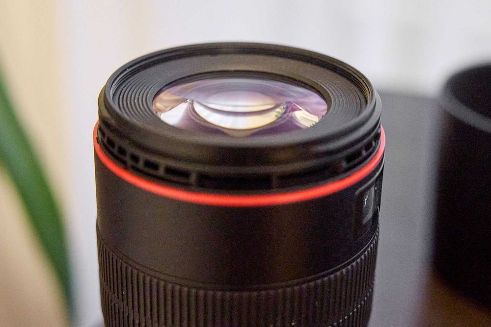 Obiektyw makro Canon EF 100 mm f/2.8L IS Macro - stan bdb!