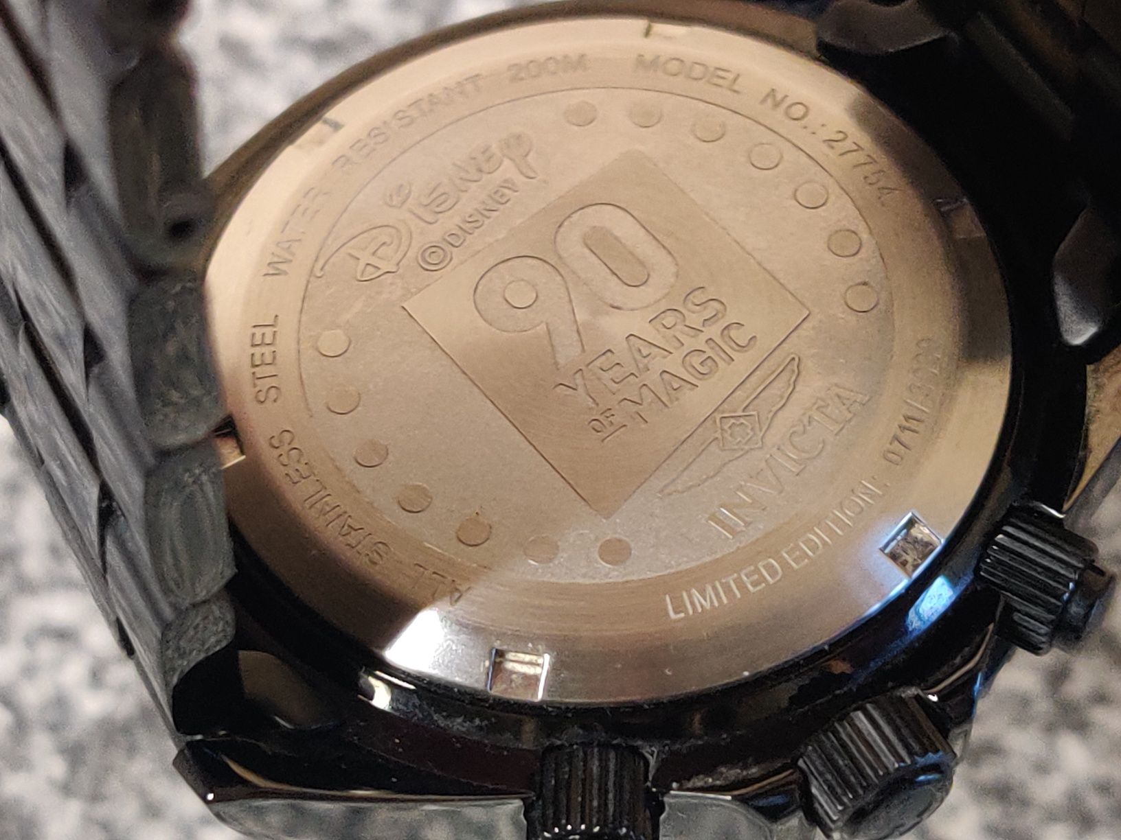 Invicta 27754 online