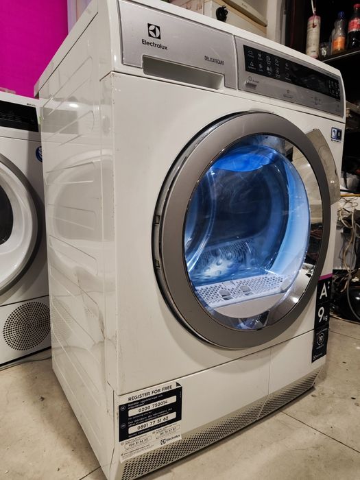 Сушильна машина Electrolux EDH 3498 RDL/EDH3498RDE 9 кг з Європи