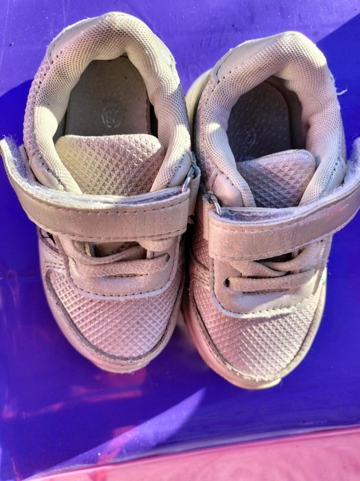 Кросівки дитячі для дівчинки