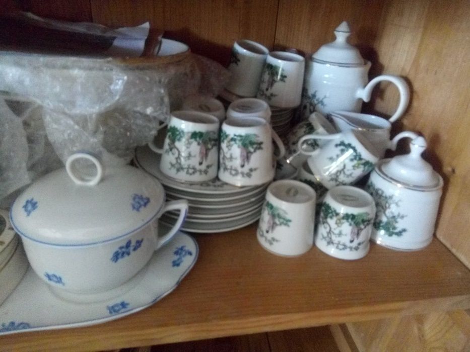 serviço de chá chines com 24 chavenas 12 de café 12 de cha