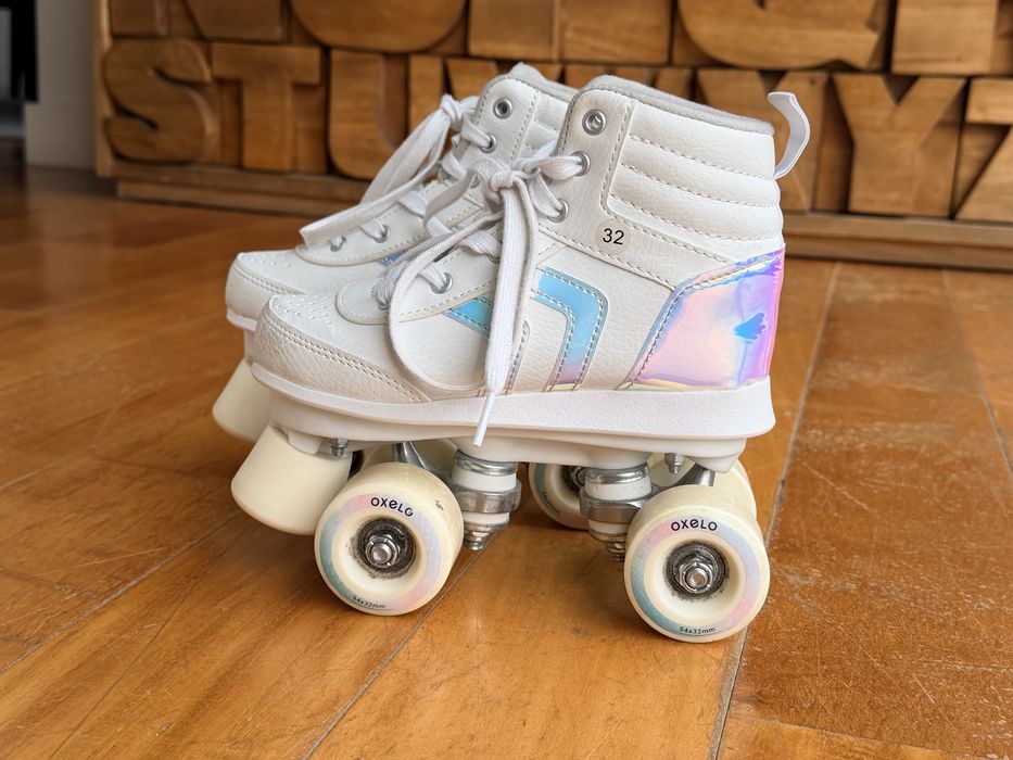 Patins de 4 rodas. Pouco usados