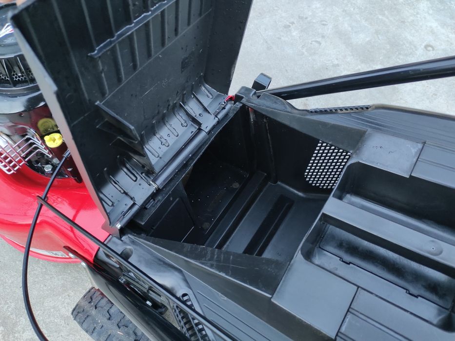 Бензинова самохідна газонокосарка Briggs Stratton 46cm