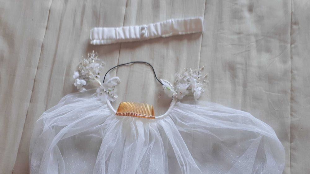 Vestido de Noiva Tamanho XS com véu muito comprido incluído