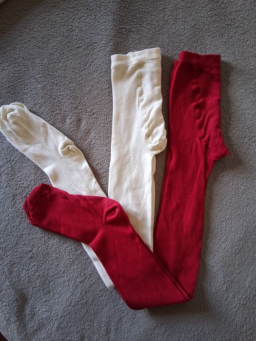 Red and beige knitted tights