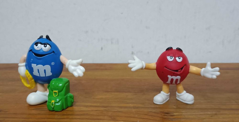 Игрушка диспенсер ММS