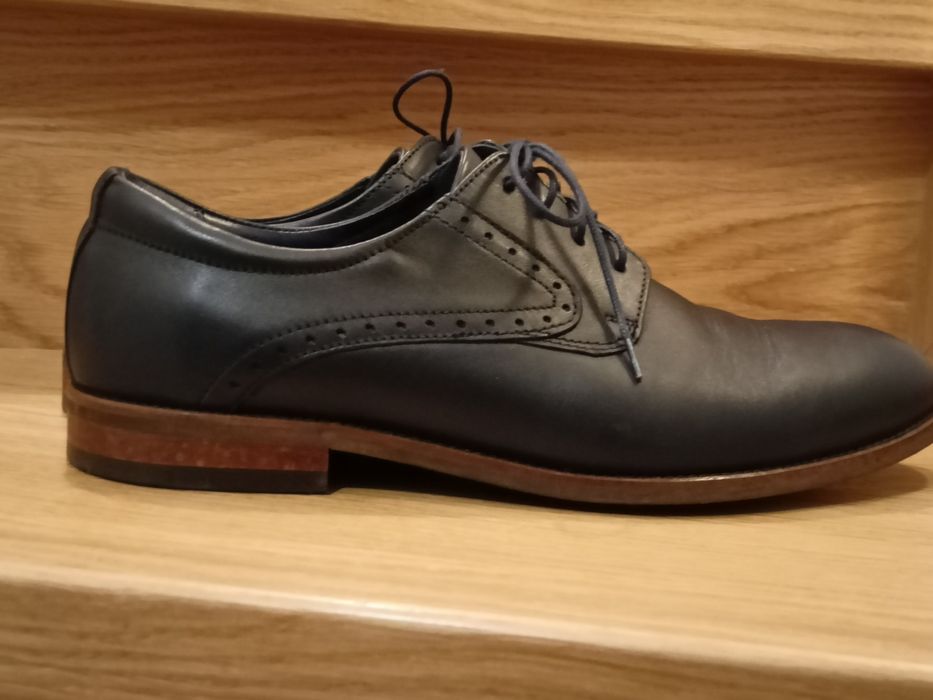 Buty eleganckie Faber rozmiar 39