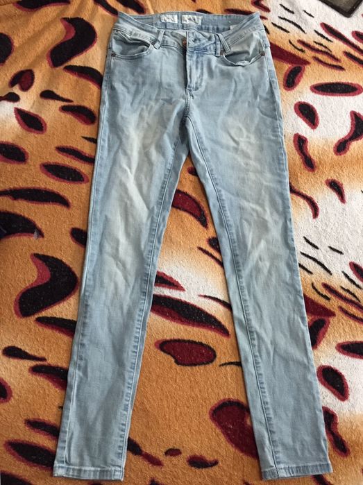 Пакет жіночих джинсів